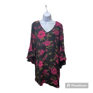 EXPRESS NWT Dress Black with Romantic Floral Flutter Sleeves Size Small